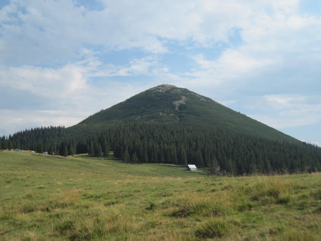 Отель Krutogora Татаров Экстерьер фото